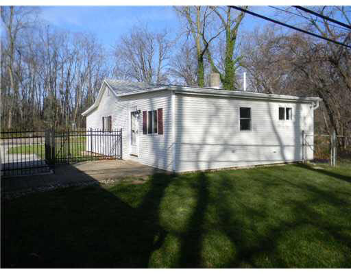 25920 Lakewood Dr, South Bend, IN 46628 photo 13