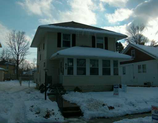 824 Fox St E, South Bend, IN 46613 photo 2