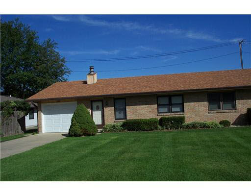 120 Greenwood Ct, Mishawaka, IN 46545 photo 1