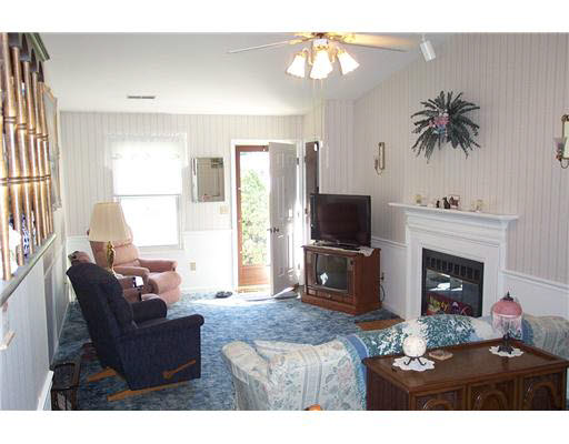 120 Greenwood Ct, Mishawaka, IN 46545 photo 2