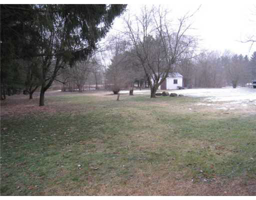 56933 Oak Rd, South Bend, IN 46619 photo 12