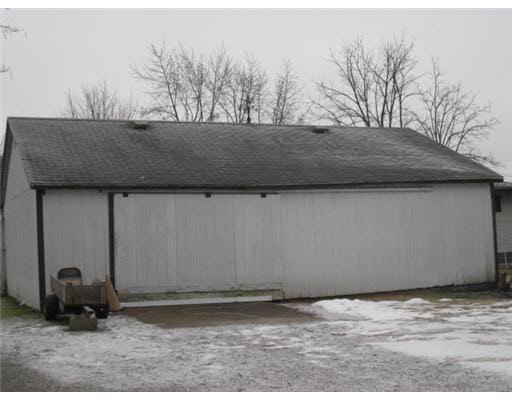 56933 Oak Rd, South Bend, IN 46619 photo 10