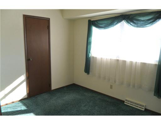 5209 Redbud Ln, South Bend, IN 46619 photo 5