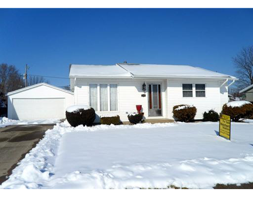 5209 Redbud Ln, South Bend, IN 46619 photo 1