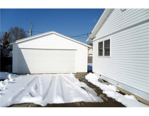 5209 Redbud Ln, South Bend, IN 46619 photo 9