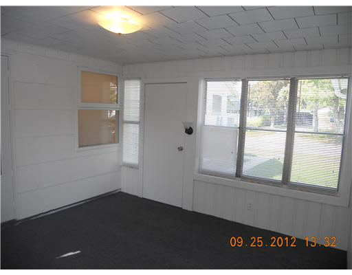 3204 Salem Dr, South Bend, IN 46615 photo 9