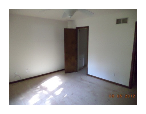 516 Downey Ave, Mishawaka, IN 46544 photo 9
