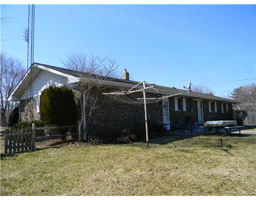 12533 Glen Oak Ln E, Granger, IN 46530 photo 6