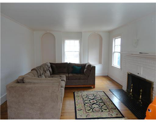 1144 Bronson St E, South Bend, IN 46615 photo 2