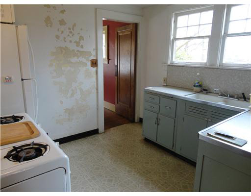 1144 Bronson St E, South Bend, IN 46615 photo 8