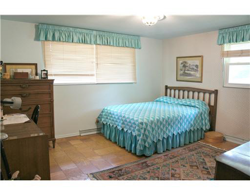 2524 Club Dr, South Bend, IN 46615 photo 13