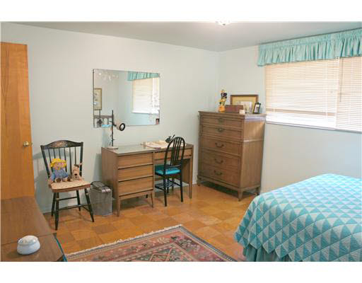2524 Club Dr, South Bend, IN 46615 photo 15
