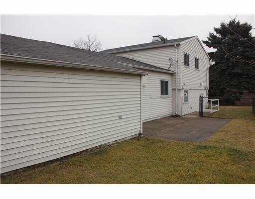 3429 Eastmont Dr, South Bend, IN 46628 photo 12