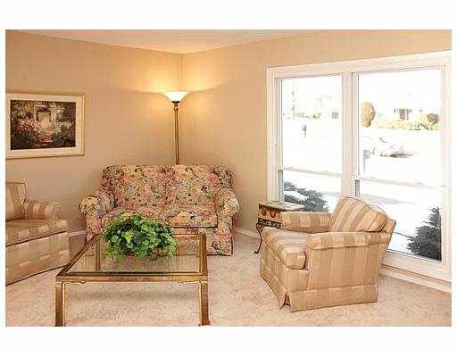 3429 Eastmont Dr, South Bend, IN 46628 photo 6
