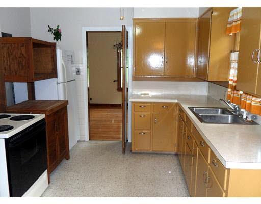 638 Ewing Ave E, South Bend, IN 46613 photo 5