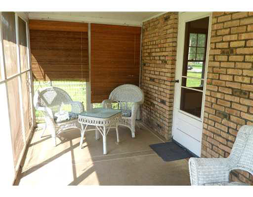 638 Ewing Ave E, South Bend, IN 46613 photo 9