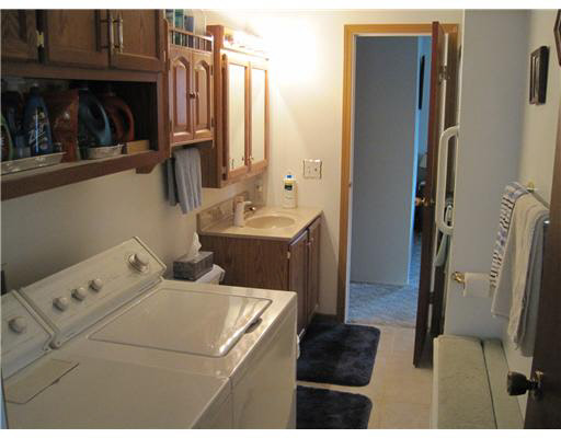 1810 Thornhill Dr, South Bend, IN 46614 photo 12