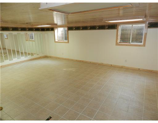 52020 Justine Dr, South Bend, IN 46628 photo 10