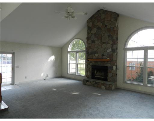 52020 Justine Dr, South Bend, IN 46628 photo 3