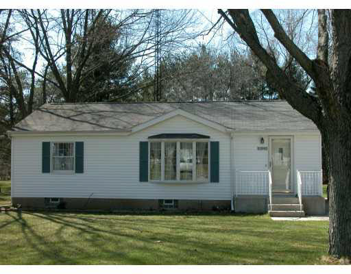 51945 Chestnut Rd, Granger, IN 46530 photo 1