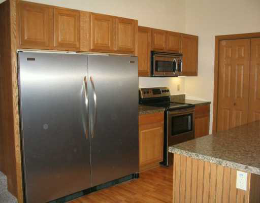 1018 3rd St E, Mishawaka, IN 46544 photo 4