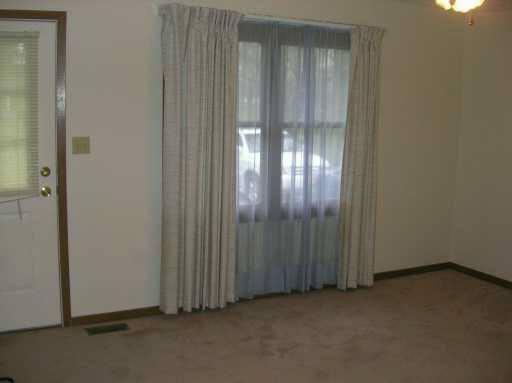10781 Toledo Ave, Osceola, IN 46561 photo 6