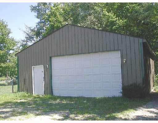 57436 Pear Rd, South Bend, IN 46619 photo 2