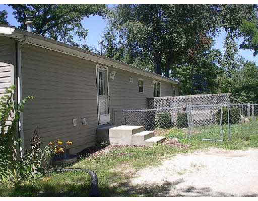 57436 Pear Rd, South Bend, IN 46619 photo 1