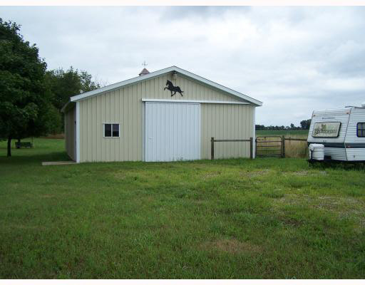 66840 Walnut Rd, North Liberty, IN 46574 photo 2