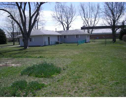16081 Brick Rd, Granger, IN 46530 photo 2