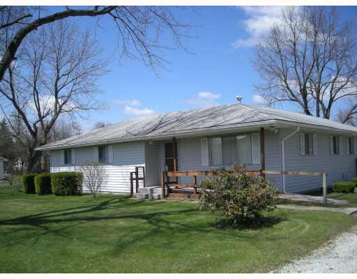 16081 Brick Rd, Granger, IN 46530 photo 3