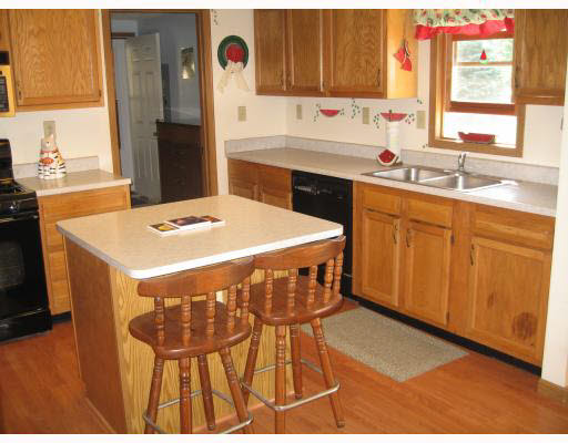 209 Maple St, Walkerton, IN 46574 photo 3
