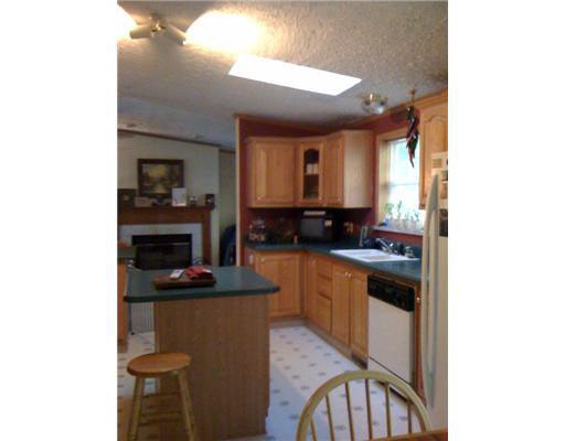 522 Baugo St, Osceola, IN 46561 photo 3