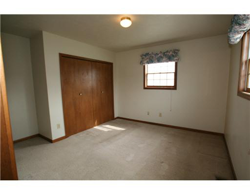 511 16th St E, Mishawaka, IN 46544 photo 5