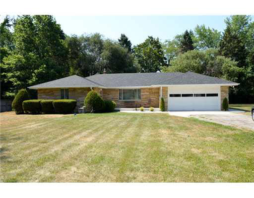 17293 Ireland Rd, South Bend, IN 46614 photo 1