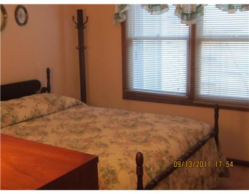 1019 Wheatstone Dr, Mishawaka, IN 46544 photo 9