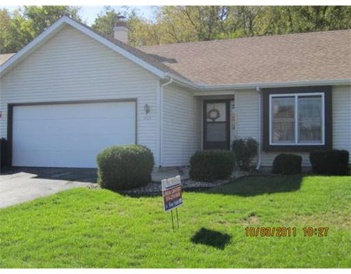 1019 Wheatstone Dr, Mishawaka, IN 46544 photo 1
