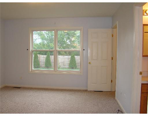 1826 Miniature Rose Ln, Mishawaka, IN 46544 photo 5