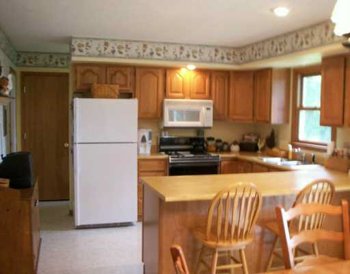 12370 Campfire Dr, Granger, IN 46530 photo 5