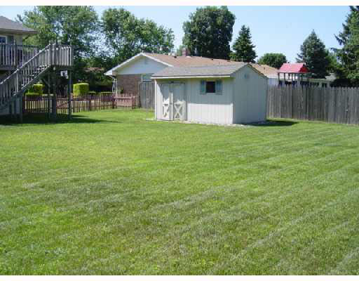 52056 Cheryl Dr, Granger, IN 46530 photo 3
