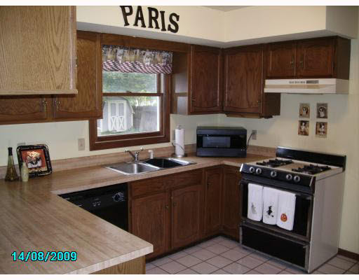12331 Timberline Trce S, Granger, IN 46530 photo 4