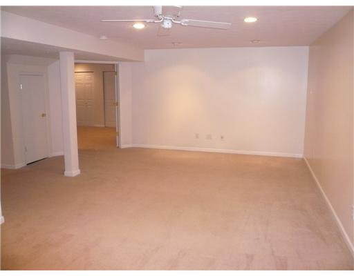 10143 Ashleys Meadow Dr, Granger, IN 46530 photo 7
