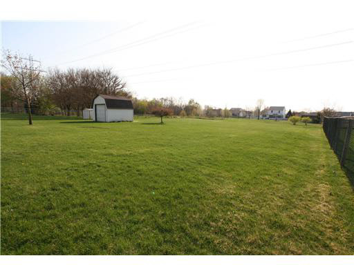 52243 Evard Dr, Granger, IN 46530 photo 12