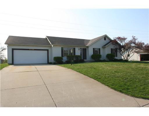 52243 Evard Dr, Granger, IN 46530 photo 1