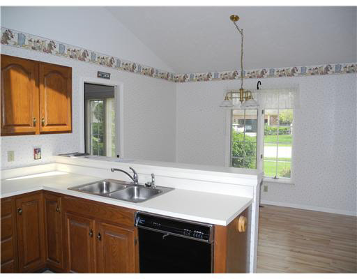 6021 Old English Ct, South Bend, IN 46614 photo 5