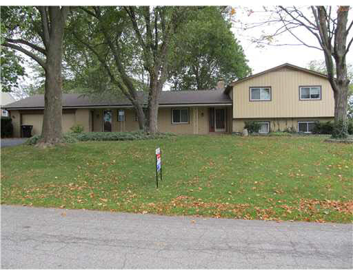 5417 Raleigh Dr, South Bend, IN 46614 photo 1