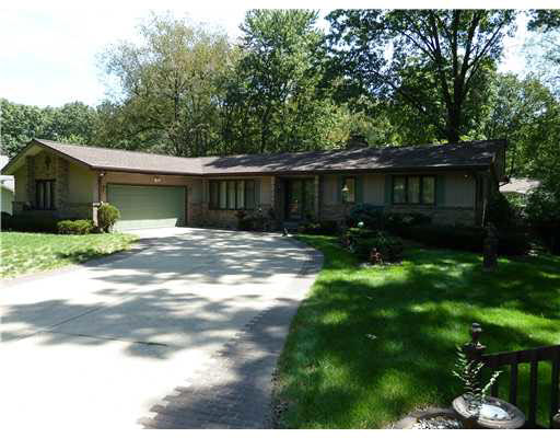 16824 Edinburg Ln, South Bend, IN 46635 photo 1