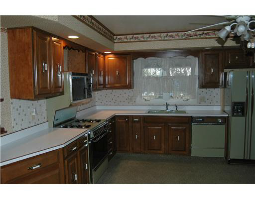 16824 Edinburg Ln, South Bend, IN 46635 photo 5