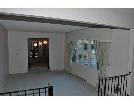 16824 Edinburg Ln, South Bend, IN 46635 photo 3