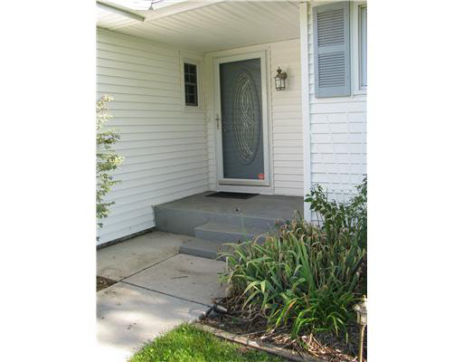 16499 Hamilton St, Granger, IN 46530 photo 2